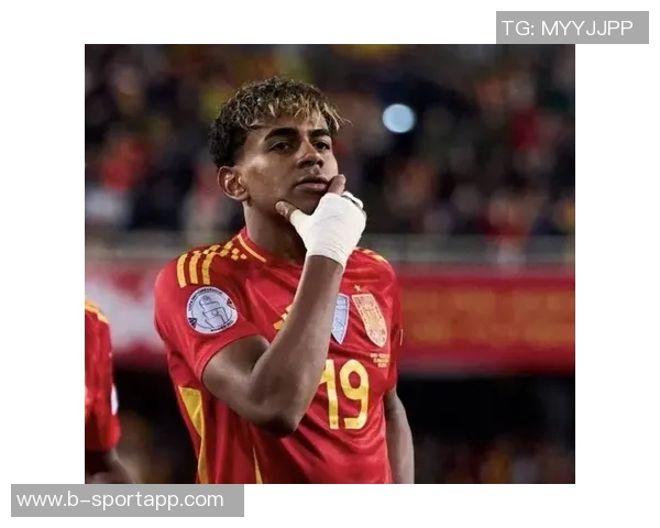 约克雷斯荣膺欧国联最佳射手奖杯以9球领跑射手榜展现卓越实力