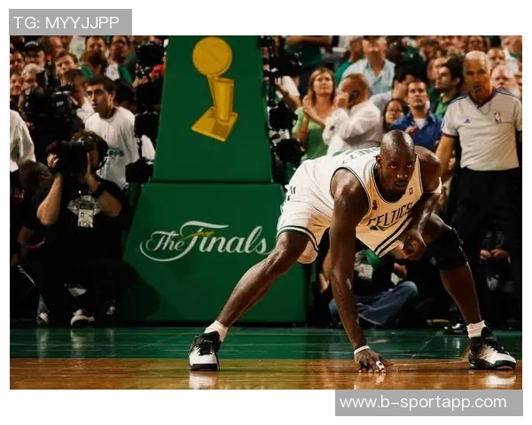 加内特称马克西渴望参与赛季初MVP争夺战的竞争