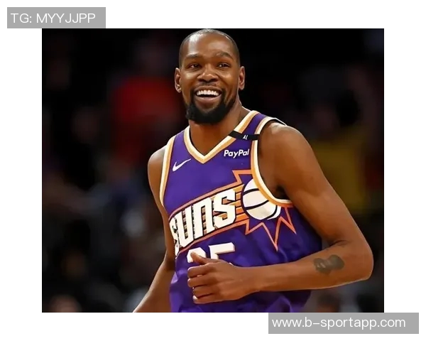 杜兰特强调沟通在逆转胜利中的关键作用与球队团结的重要性