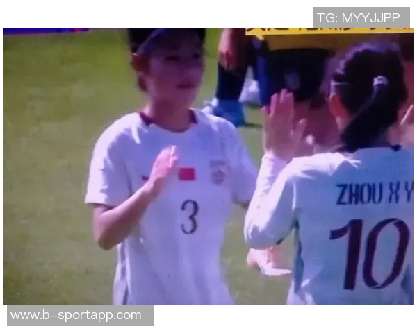 曾屹婕精彩任意球破门U17中国女足奋力追赶美国队比分至2-5 曾屹婕精彩任意球破门U17中国女足奋力追赶美国队比分至2-5